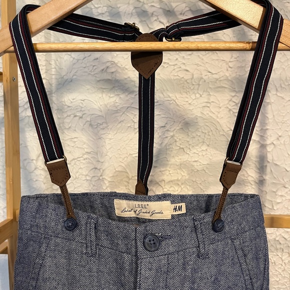 ❌SOLD❌ H&M Little boys straight leg chinos with suspenders - Picture 7 of 10